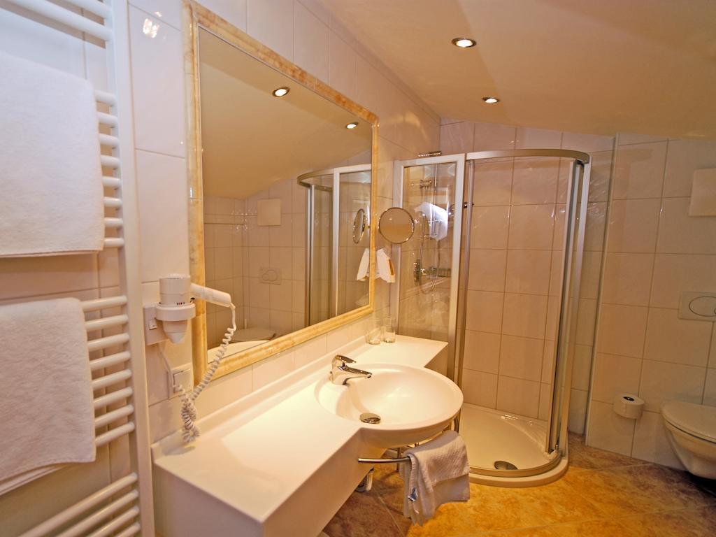 Hotel Garni Alpenland Алтенмаркт им Понгау Стая снимка